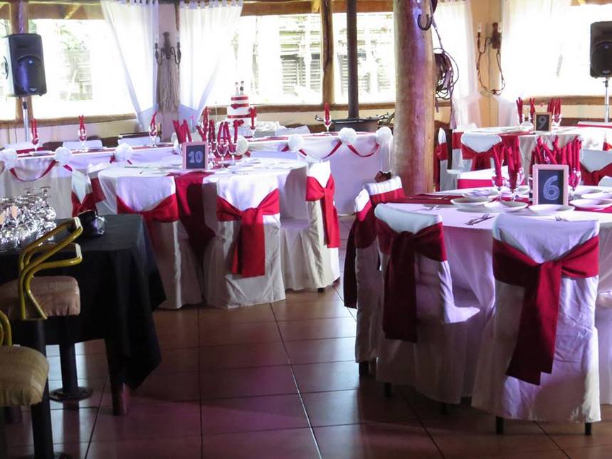Fotografía 6 de  ACOGEDOR, ECONOMICO RESTAURANT TURISTICO EN PLENO, COMIDA CHILENA O PLATOS ESPE en Temuco, Araucania