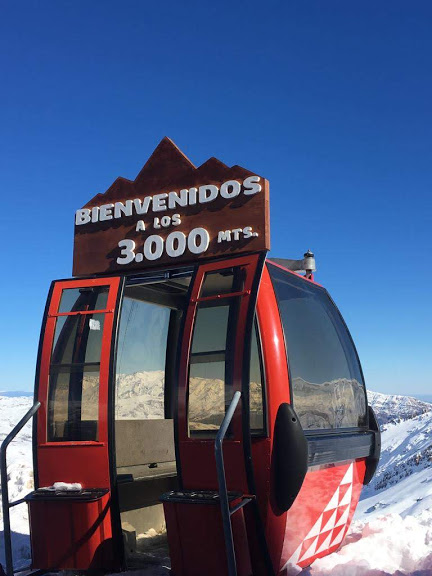 Andes Moutain - Valle Nevado en Santiago, Metropolitana