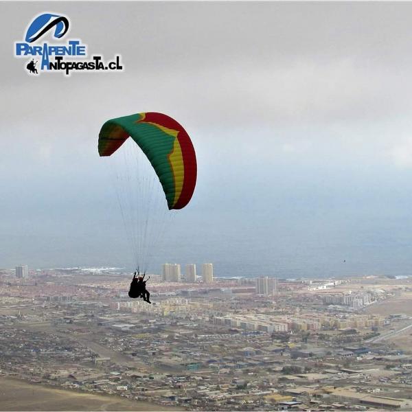 Fotografía 12 de Vuelos Turísticos en Parapente en Antofagasta, Antofagasta