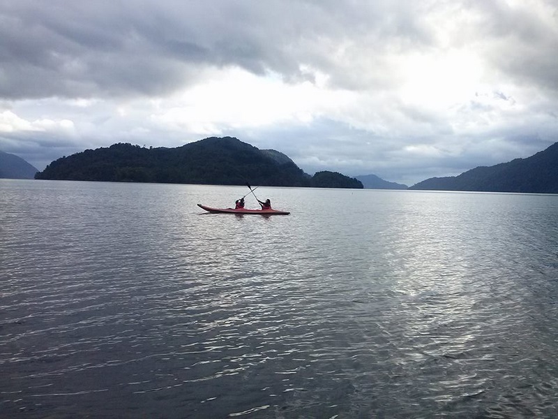 Fotografía 8 de Turismo a bordo de Lancha Chilota en HUAILAHUE, Los Lagos
