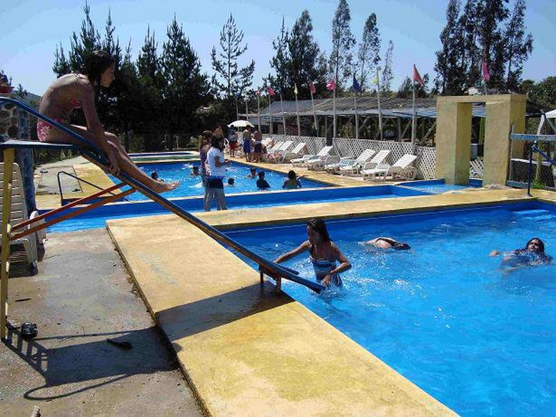Camping y piscinas rancho los tres en Limache, Valparaiso