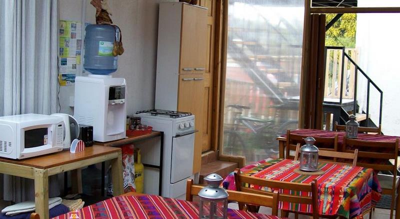 Fotografía 12 de Hostal en Caldera, terraza con vista panorímica a la bahía.  en Caldera, Atacama
