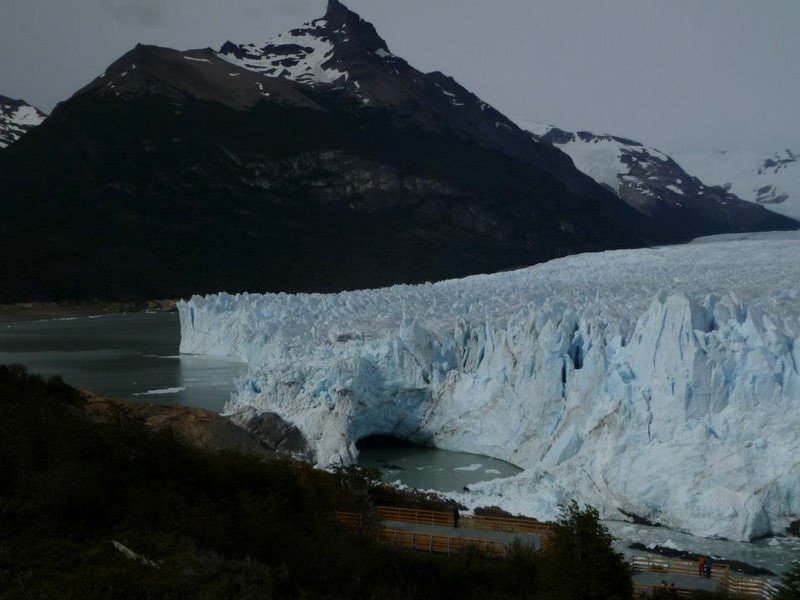 Fotografía 10 de Buses Regulares a Torres del Paine en Puerto Natales, Magallanes