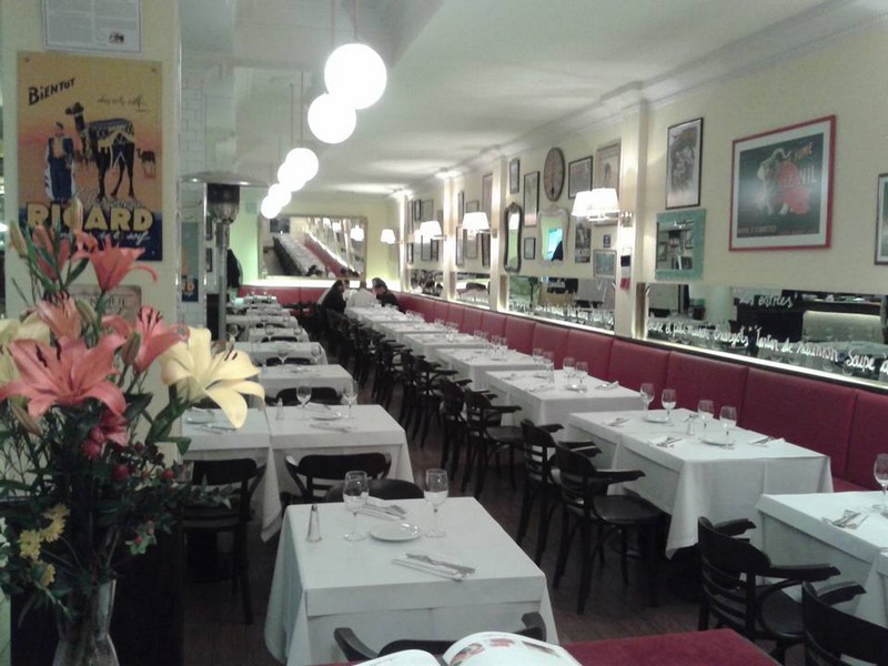 Fotografía 8 de Visita y degustación en viña boutique de Pirque en Pirque, Metropolitana