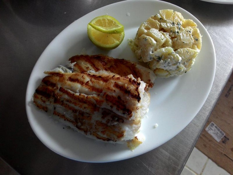 Fotografía 4 de Restaurant El Pescador en HUAILAHUE, Los Lagos