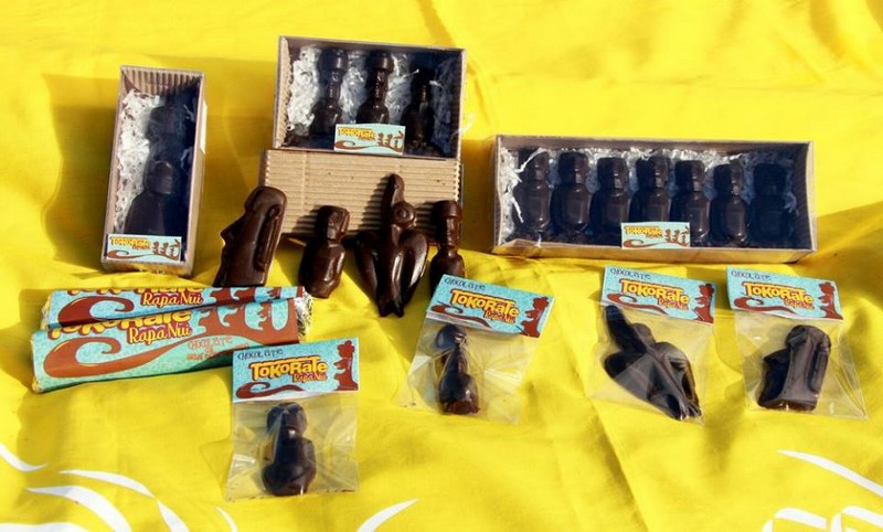 Fotografía 11 de Moai de Chocolate en Isla De Pascua, Valparaiso