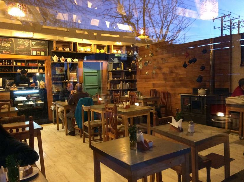 Fotografía 10 de Cafe Literario y Restaurante en Coyhaique, Aysen