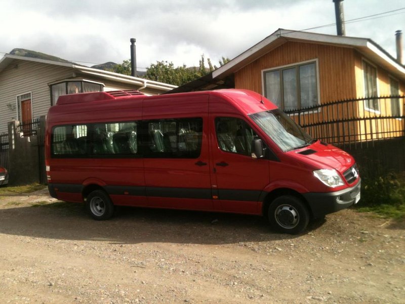 Viajes en minibuses Mercedes Benz 2013 Región de Aysen en Coyhaique, Aysen