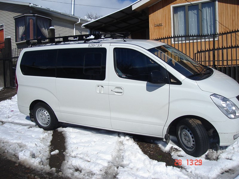 Fotografía 2 de Viajes en minibuses Mercedes Benz 2013 Región de Aysen en Coyhaique, Aysen