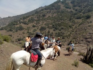 Fotografía 2 de Cabalgatas y Asados Campestres en Lo Barnechea en Las Condes, Metropolitana