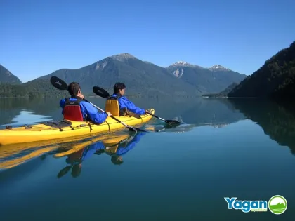 Kayak por aguas australes