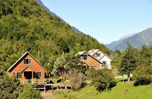 Cabañas Pte. Rosselot en Cisnes, Aysen